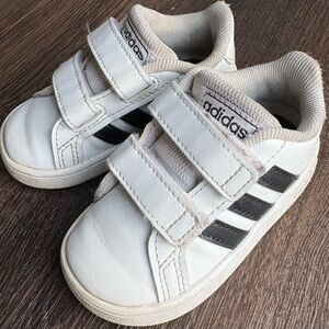 Adidas Toddler White and Black Sneakers Size 5